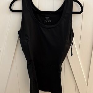 Lilcreek women's concealed carry Tank Top. Ambidextrous. Size Medium. Brand new